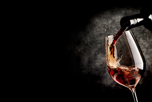 Štúdia ponúka nový pohľad na alkohol a jeho vplyv na mozog 